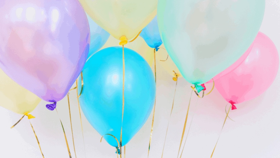 Decorative image of balloons for a birthday spell