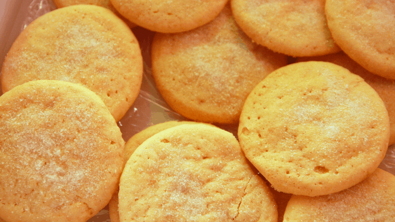 Yummy, chewy looking sugar cookies.